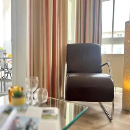 With Balcony And Ahoi Discount Apartment *