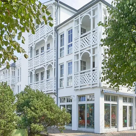 With Balcony And Ahoi Discount Apartment *