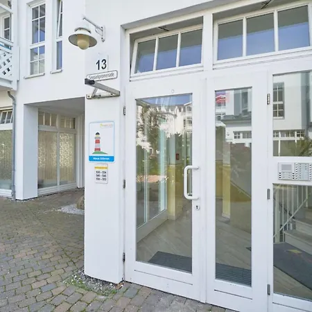 With Balcony And Ahoi Discount Apartment *